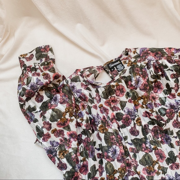 Vintage Tops - Vintage Gianna Floral Long Sleeved Top SZ 8